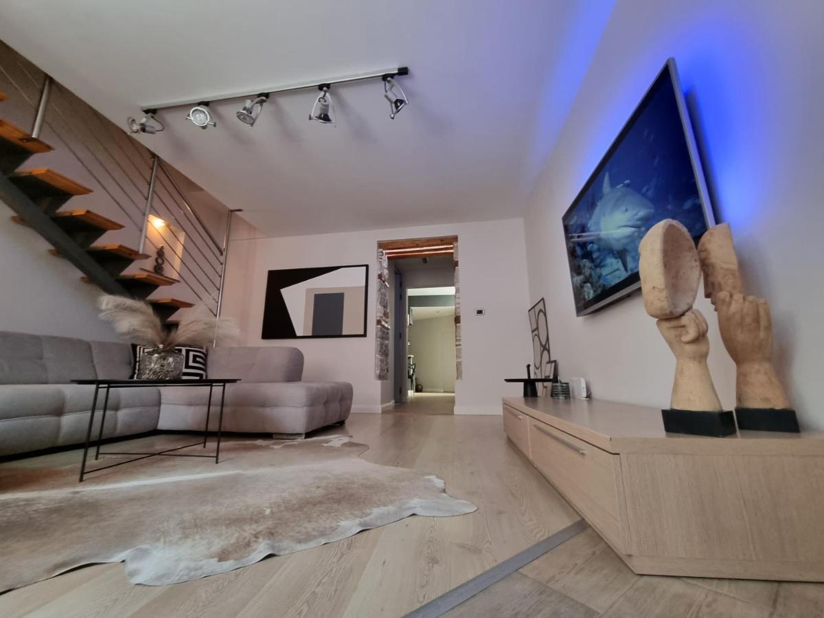 Arena Design Apartments With Free Private Parking And With A Terrace Pula Exteriér fotografie