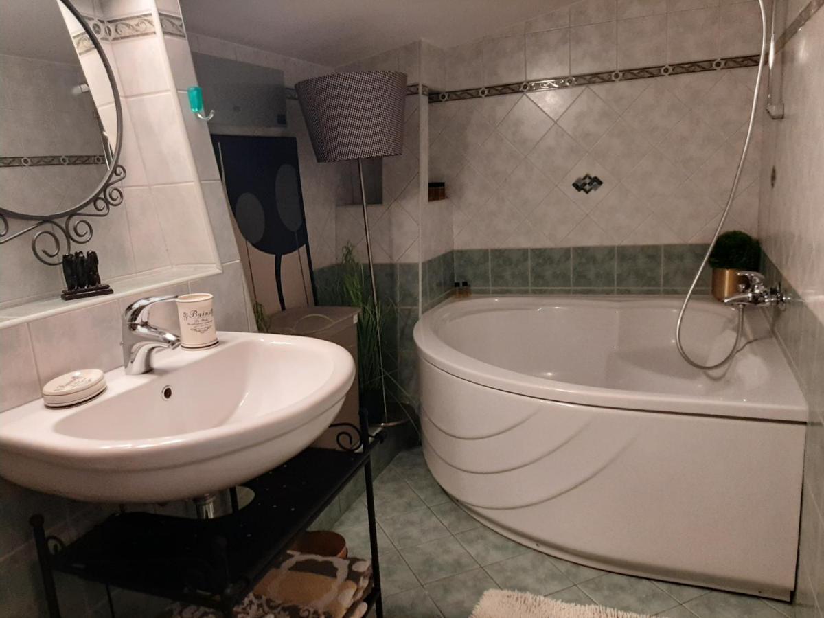 Arena Design Apartments With Free Private Parking And With A Terrace Pula Exteriér fotografie